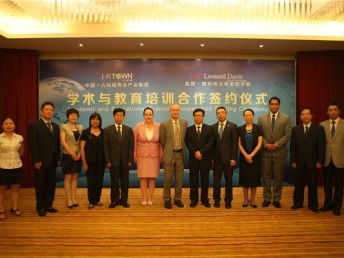 广州本地翻译公司 驾照护照翻译盖章服务，政府认证、全国包邮，高效靠谱